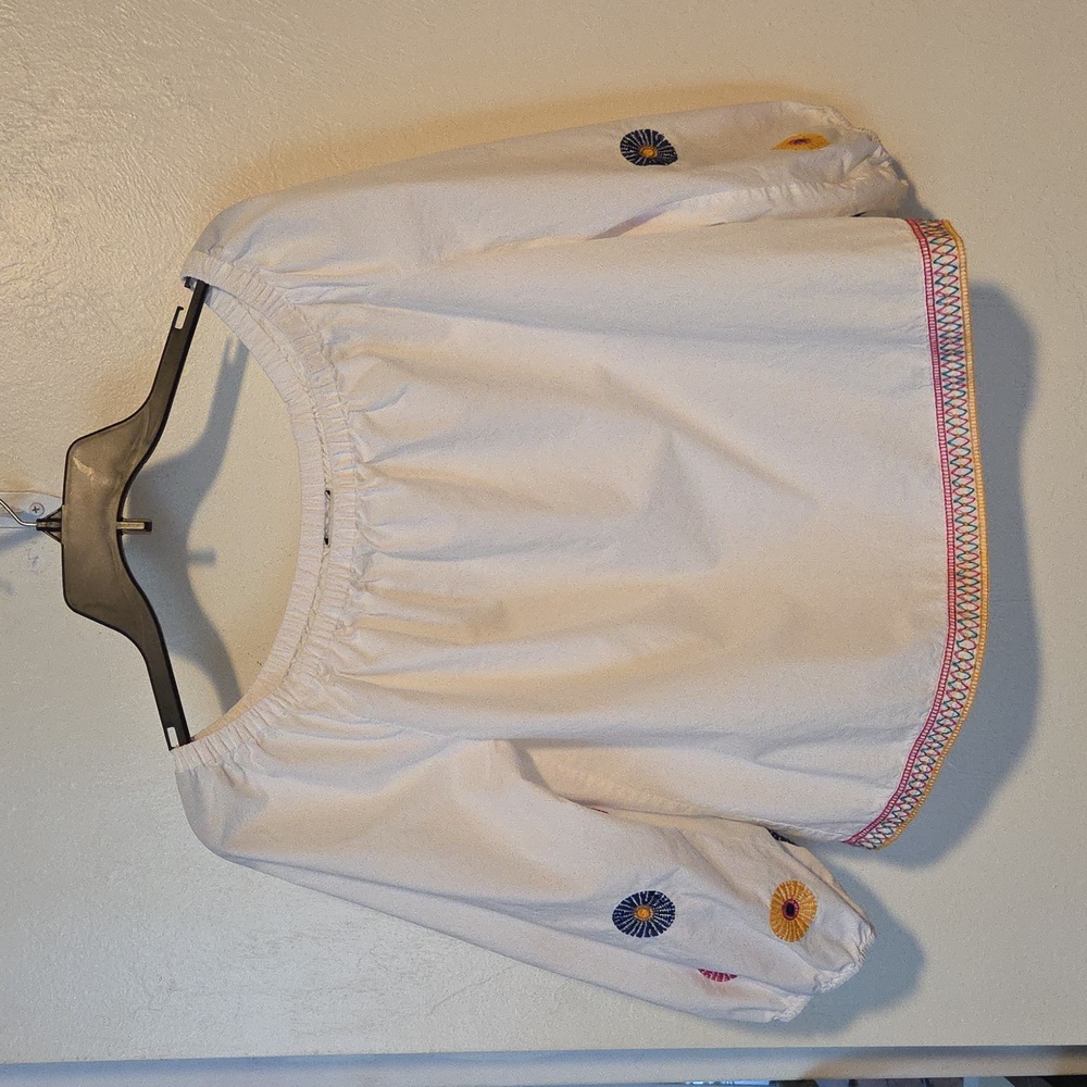 Madewell white top with embroidery